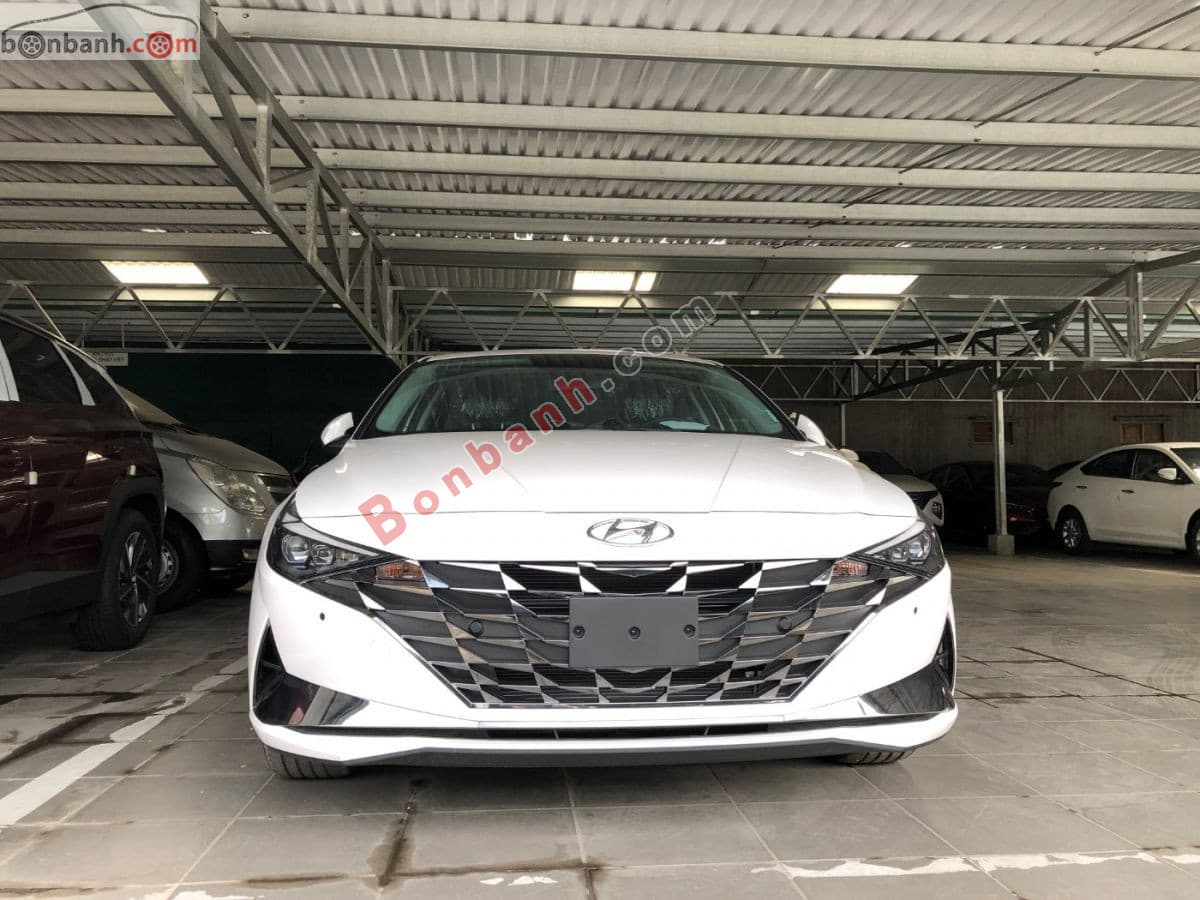 2026 Hyundai Elantra 2.0 AT Cao cấp - Image 1