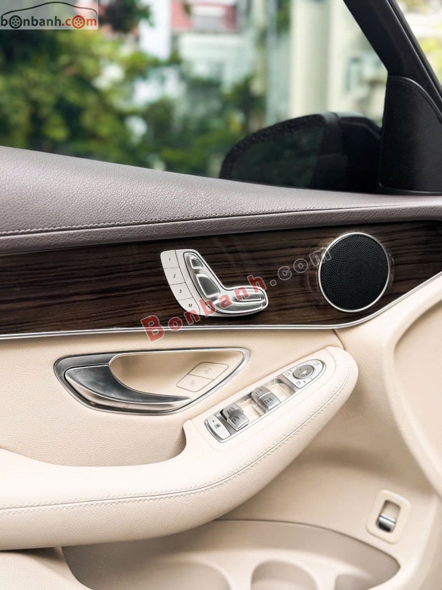 2019 Mercedes-Benz GLC 200 - ảnh nhỏ 7