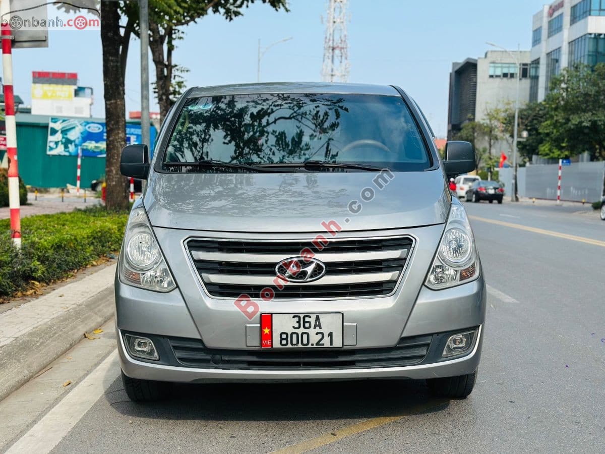 2017 Hyundai Grand Starex 2.5 MT