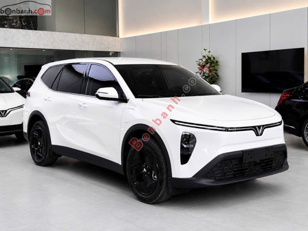 2026 VinFast VF MPV 7 AT