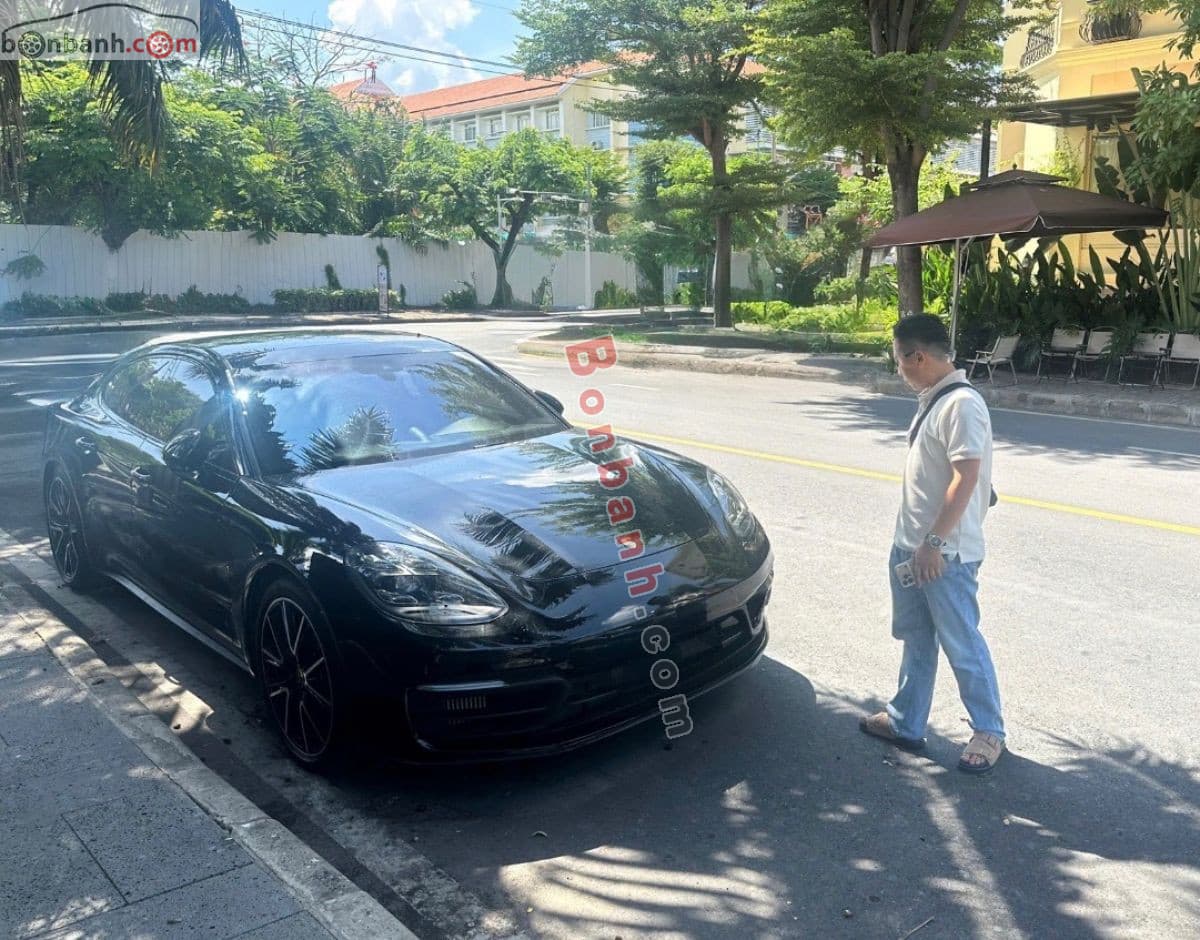 2021 Porsche Panamera 4