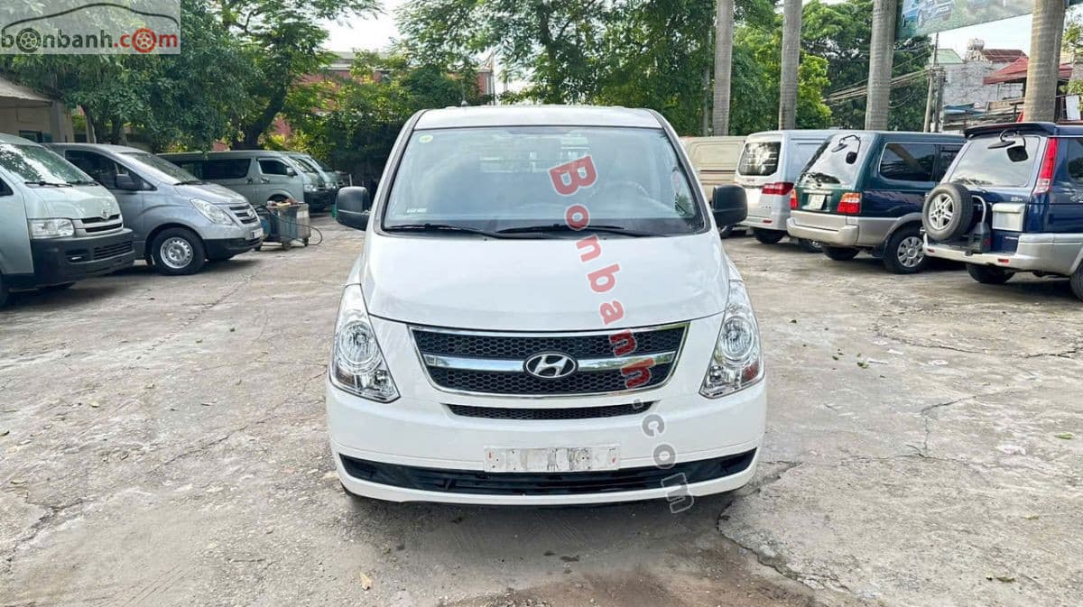 2015 Hyundai Grand Starex Van 2.5 MT