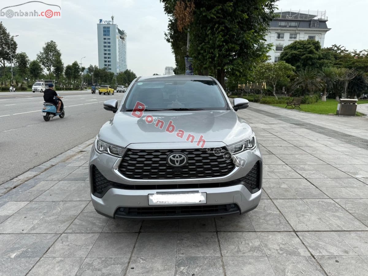 2025 Toyota Innova Cross 2.0V CVT
