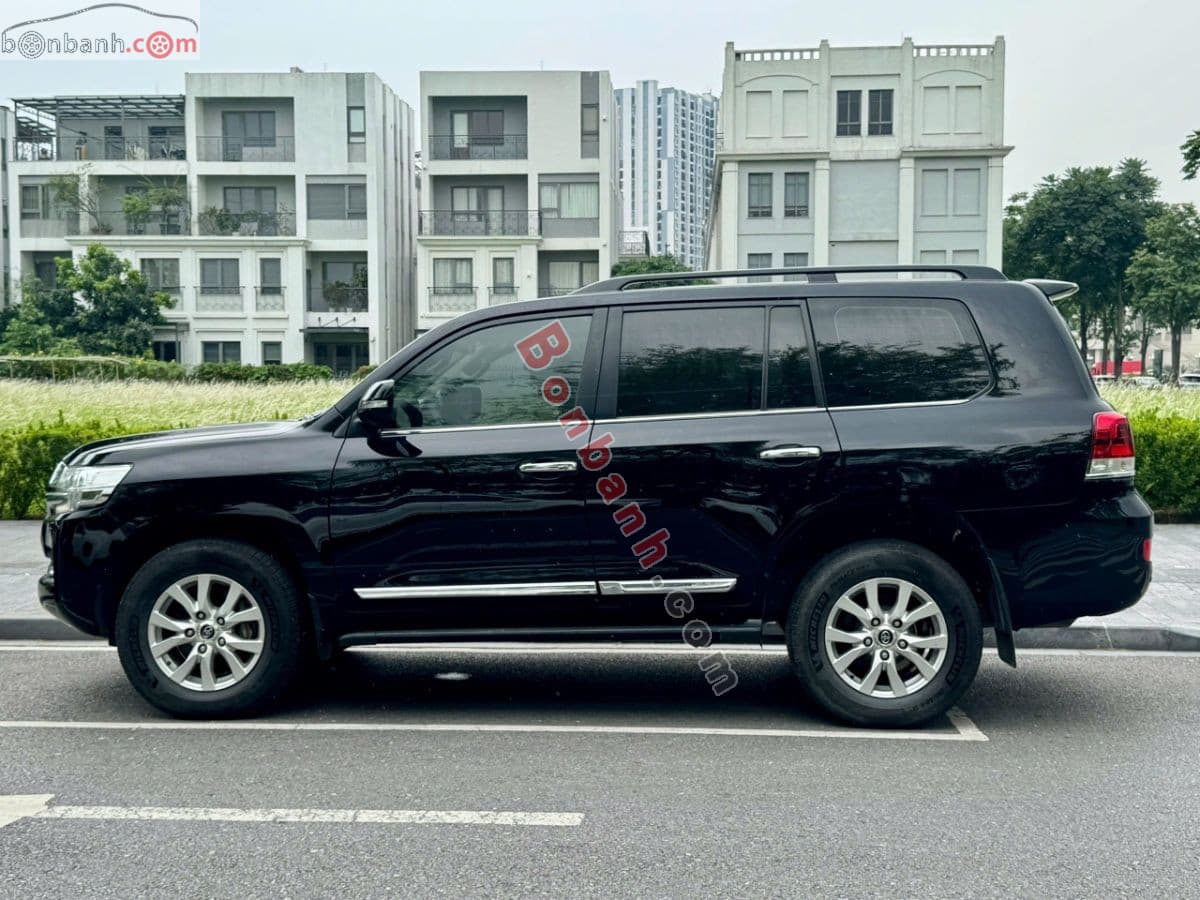 2016 Toyota Land Cruiser VX 4.6 V8 - ảnh nhỏ 3