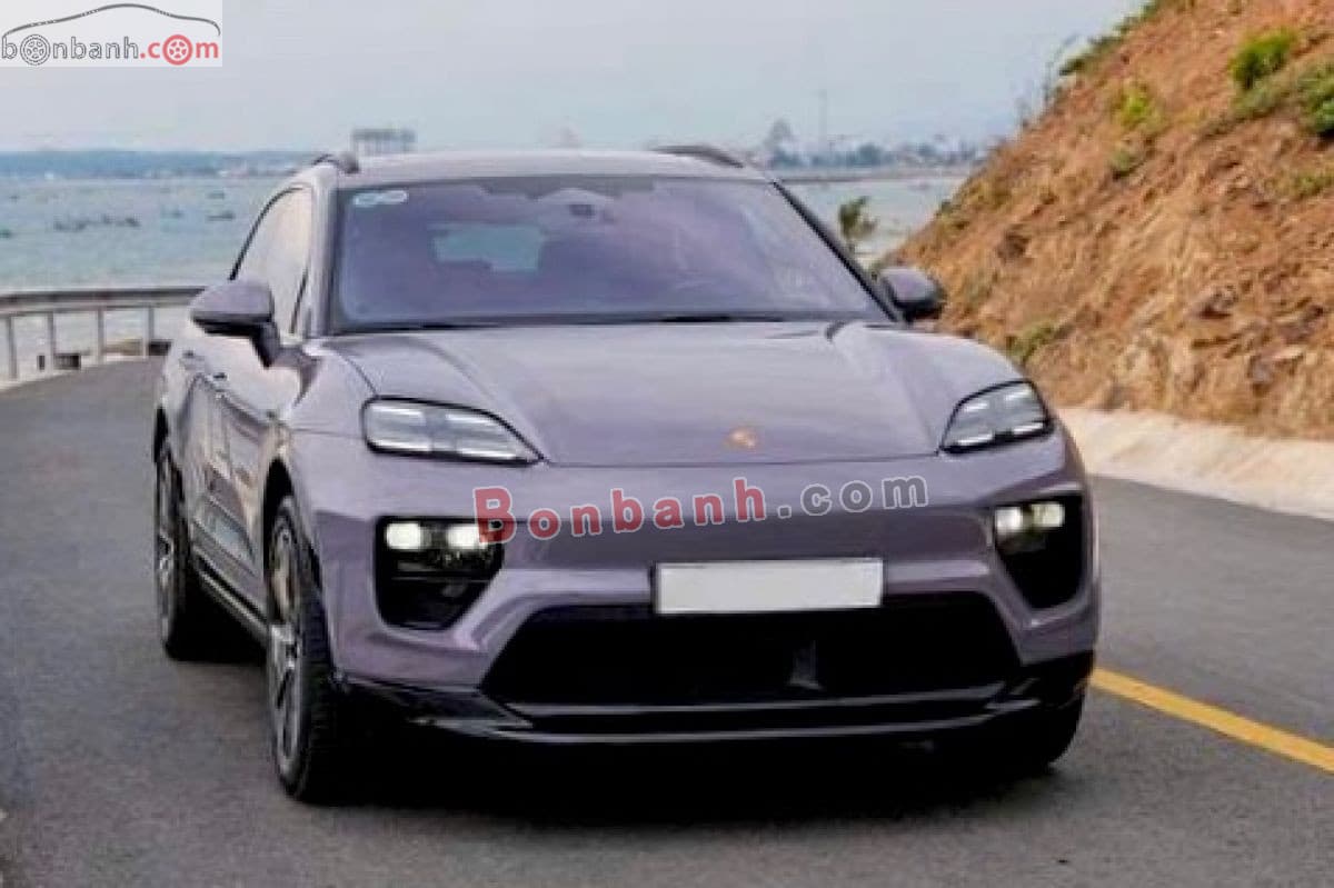 2024 Porsche Macan 4 EV