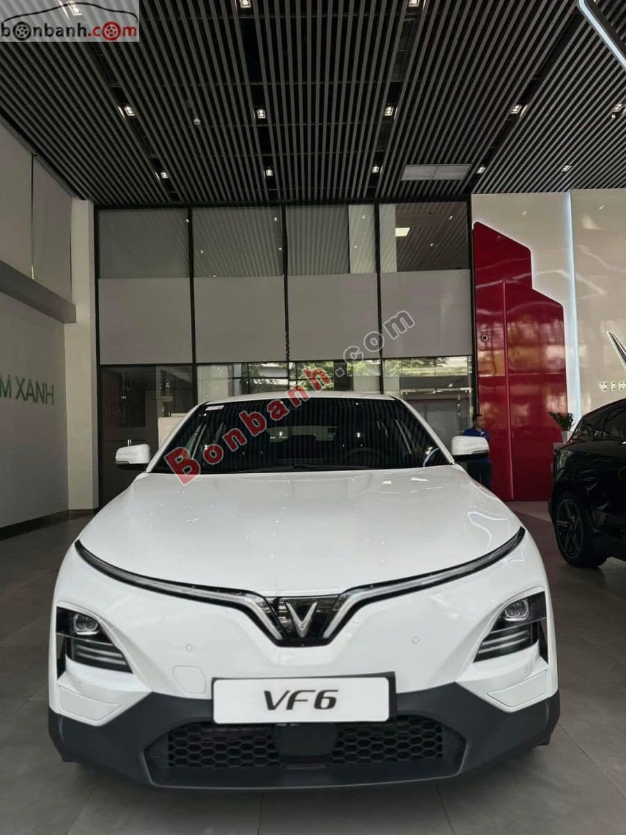 2026 VinFast VF6 Eco