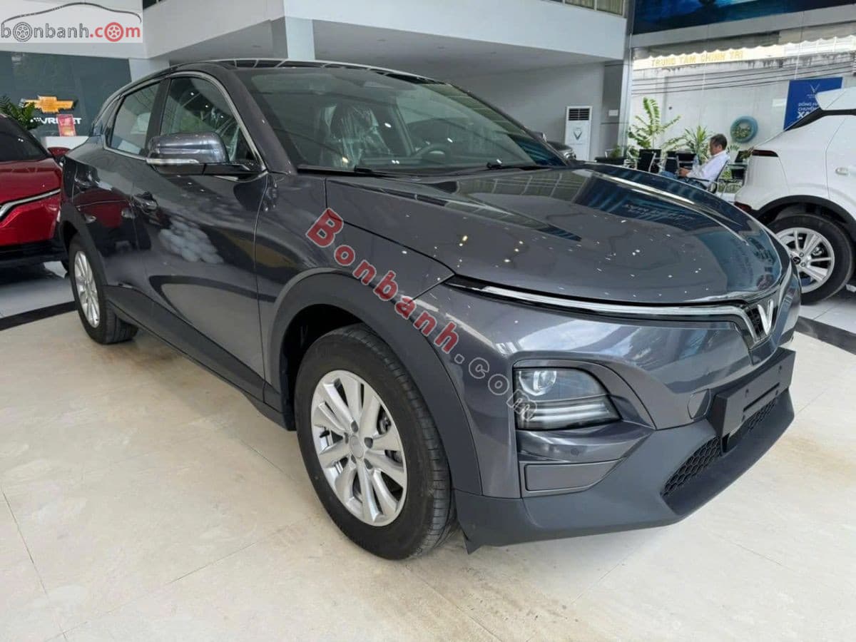 2026 VinFast VF6 Eco