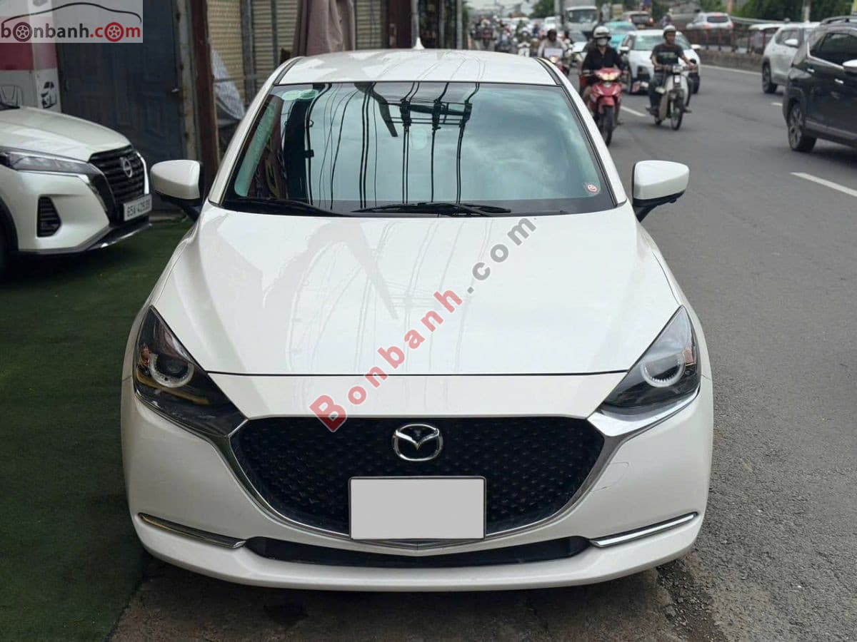 2022 Mazda 2 Sport Luxury