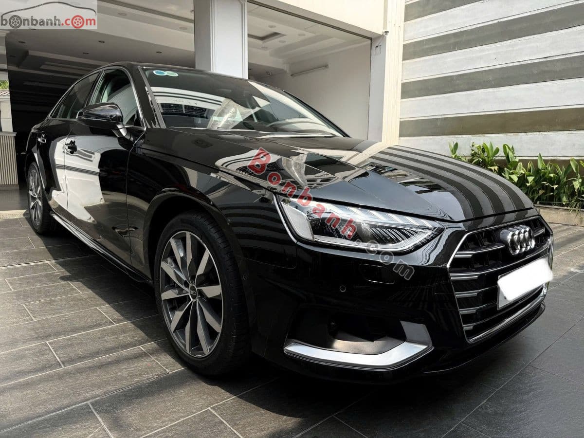 2022 Audi A4 40 TFSI Advanced