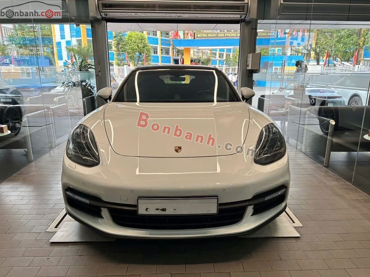 2018 Porsche Panamera 3.0 V6