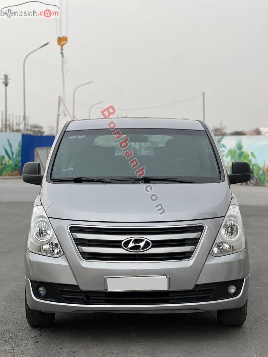 2017 Hyundai Grand Starex 2.5 MT