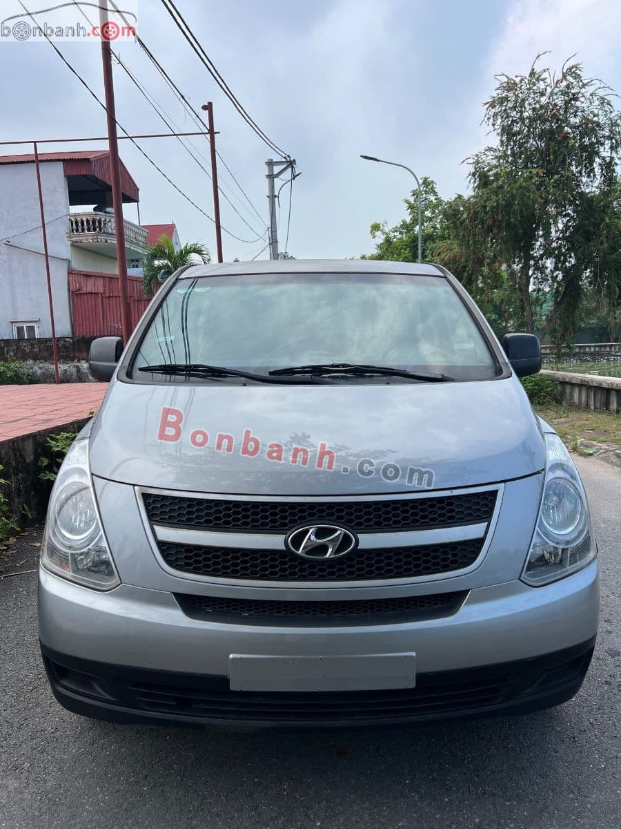 2015 Hyundai Grand Starex Van 2.4 MT