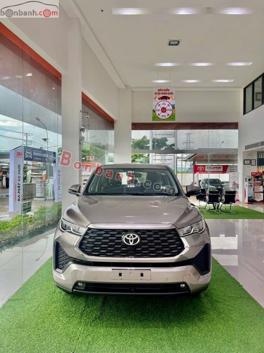 2026 Toyota Innova Cross 2.0V CVT