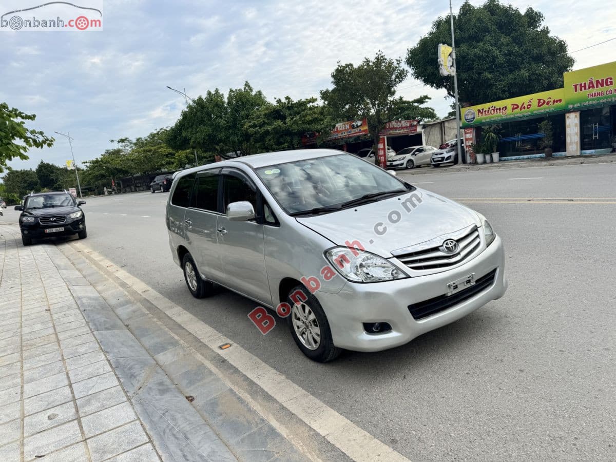 2009 Toyota Innova J