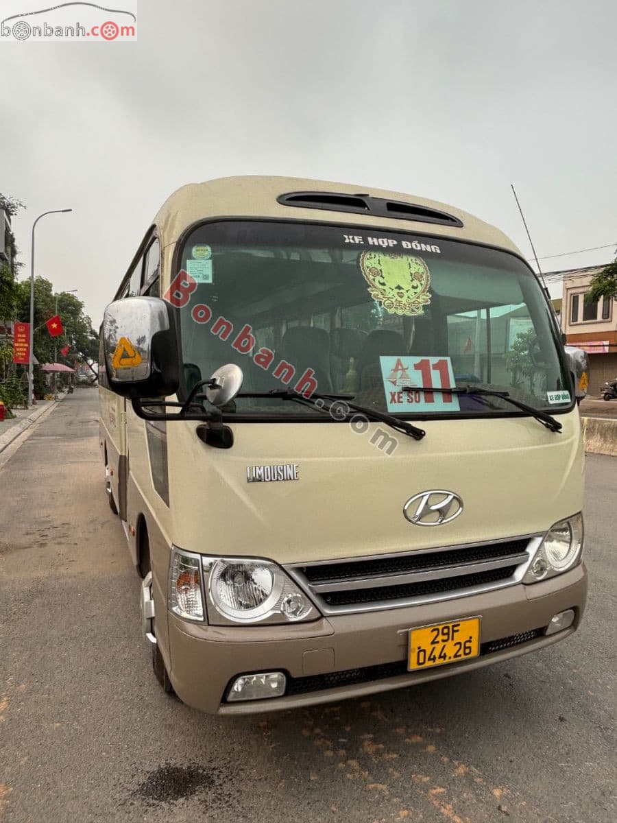 2014 Hyundai County 3.9L Thân dài