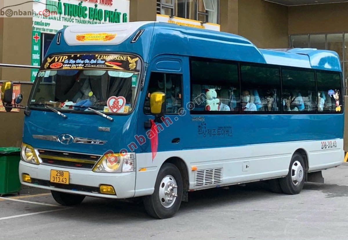 2012 Hyundai County 3.9L Thân dài