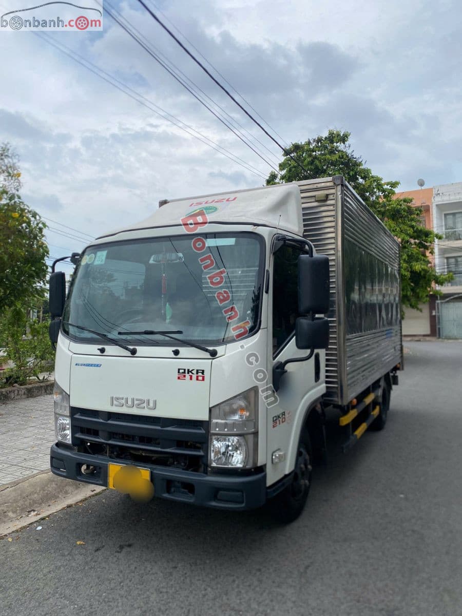 2022 Isuzu QKR QMR77HE4 Thùng Kín