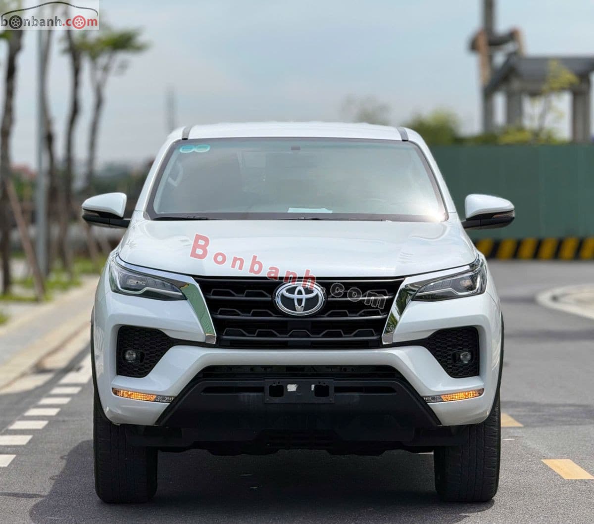2024 Toyota Fortuner 2.4L 4x2 AT
