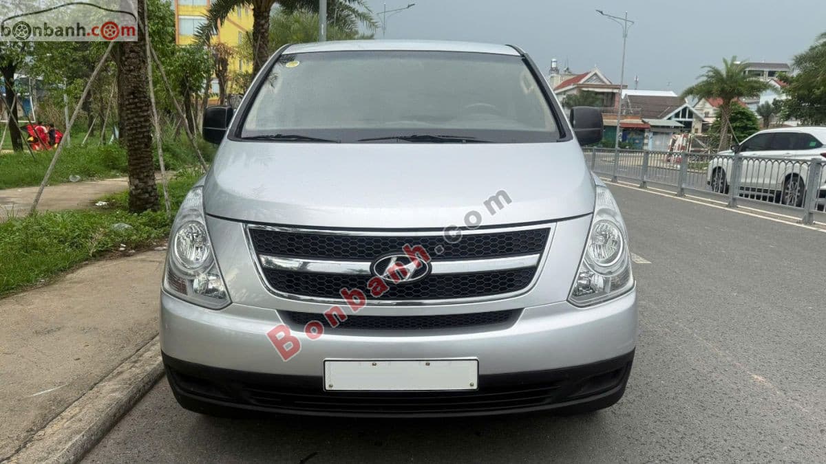 2008 Hyundai Grand Starex 2.5 MT
