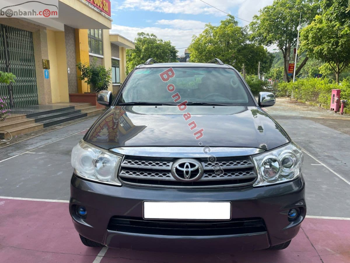 2009 Toyota Fortuner 2.5G