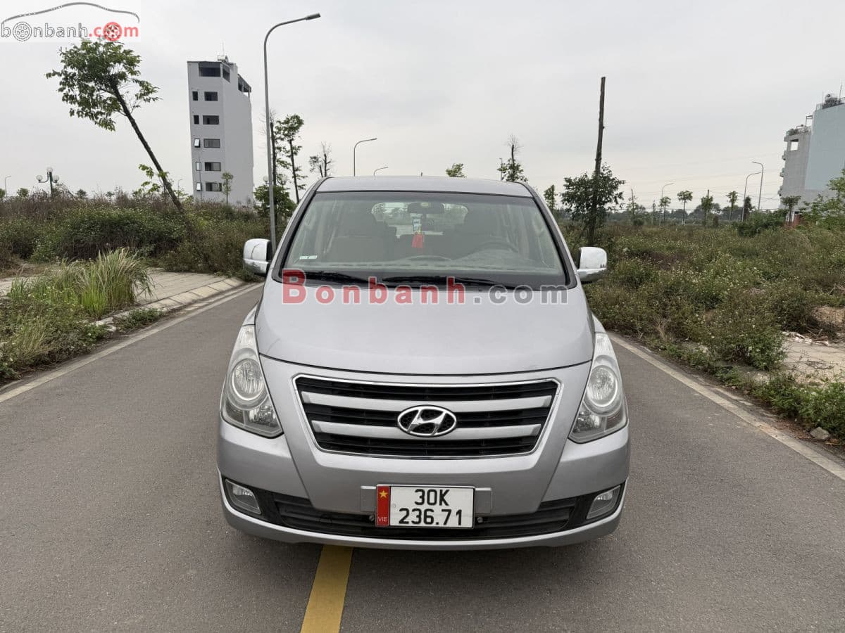 2017 Hyundai Grand Starex 2.5 MT