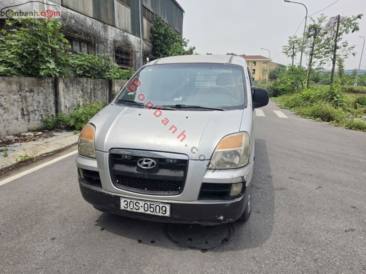 2004 Hyundai Starex Van 2.5 MT