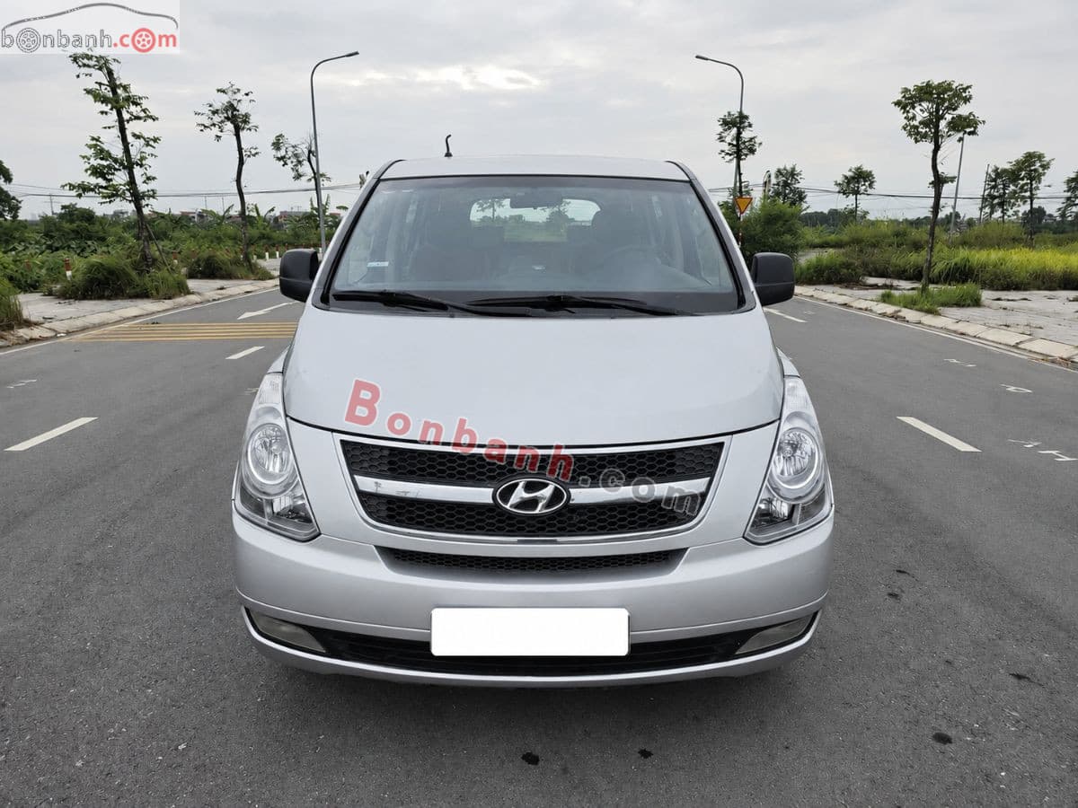 2014 Hyundai Grand Starex 2.5 MT