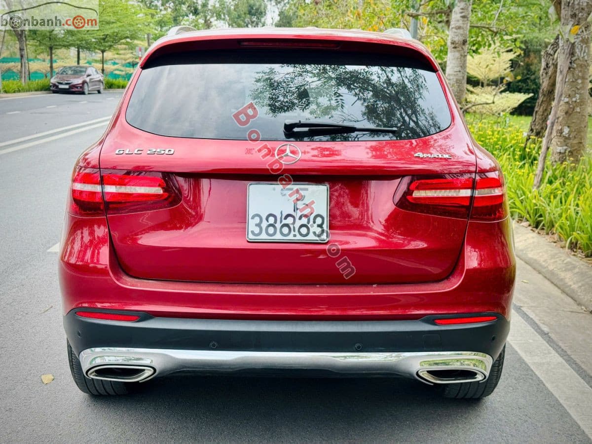 2017 Mercedes-Benz GLC 250 4Matic - ảnh nhỏ 4