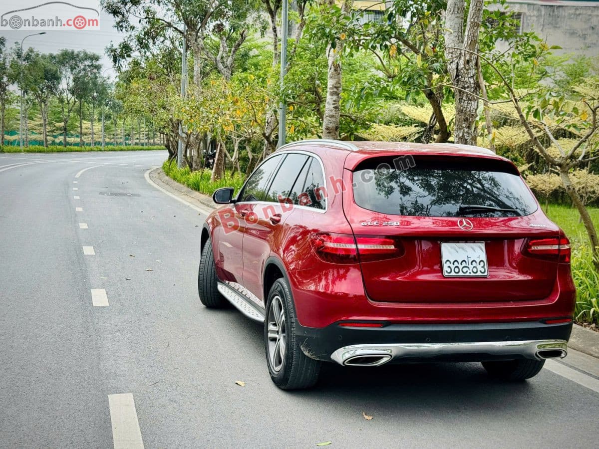 2017 Mercedes-Benz GLC 250 4Matic - ảnh nhỏ 3