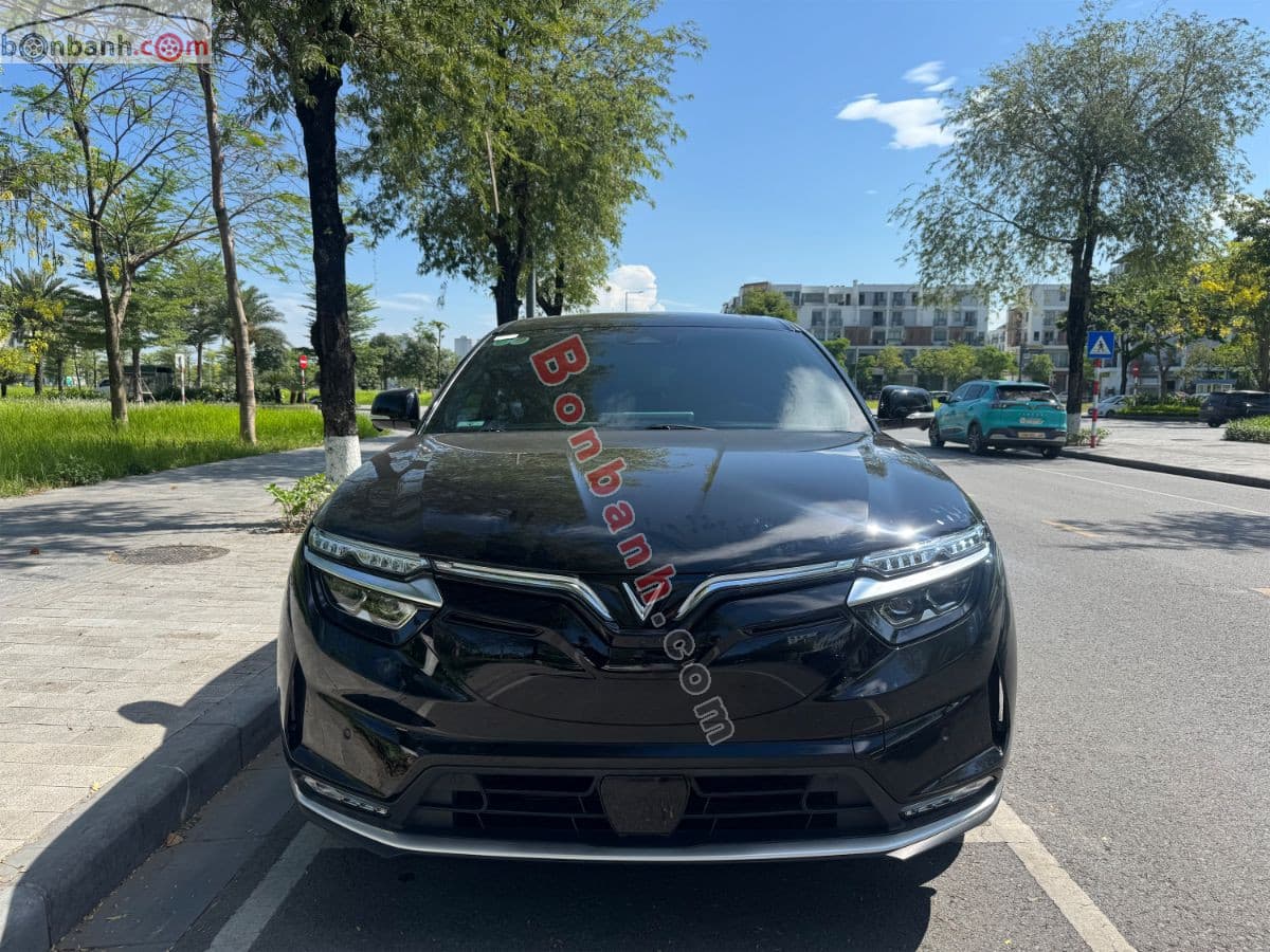2025 VinFast VF8 Plus AWD