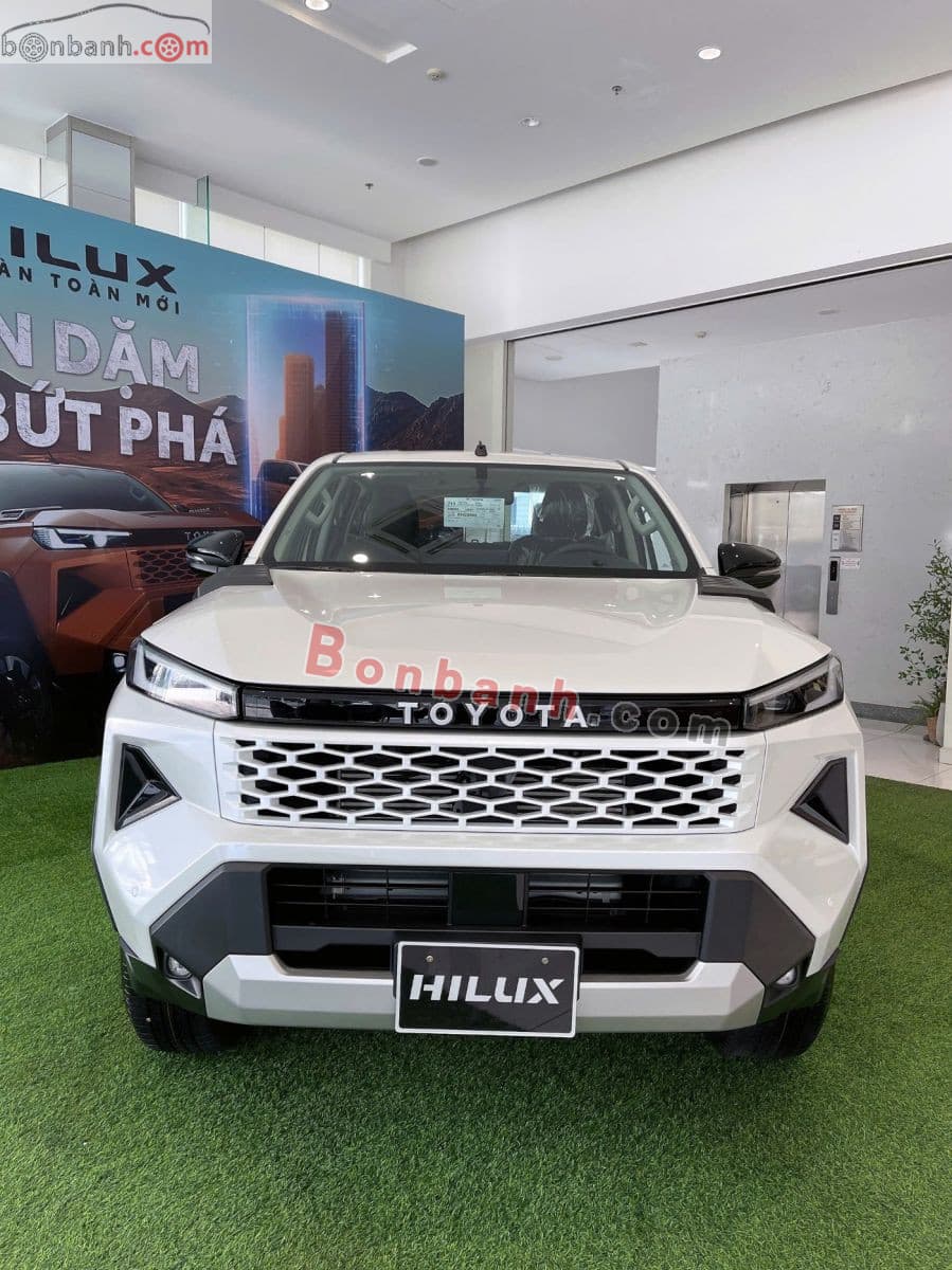 2026 Toyota Hilux Pro 2.8L 4x2 AT