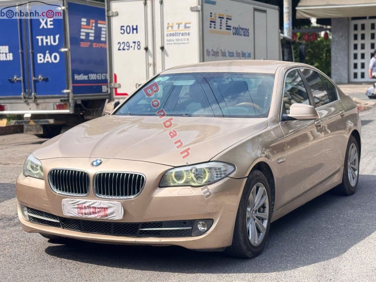 2012 BMW 5 Series 520i