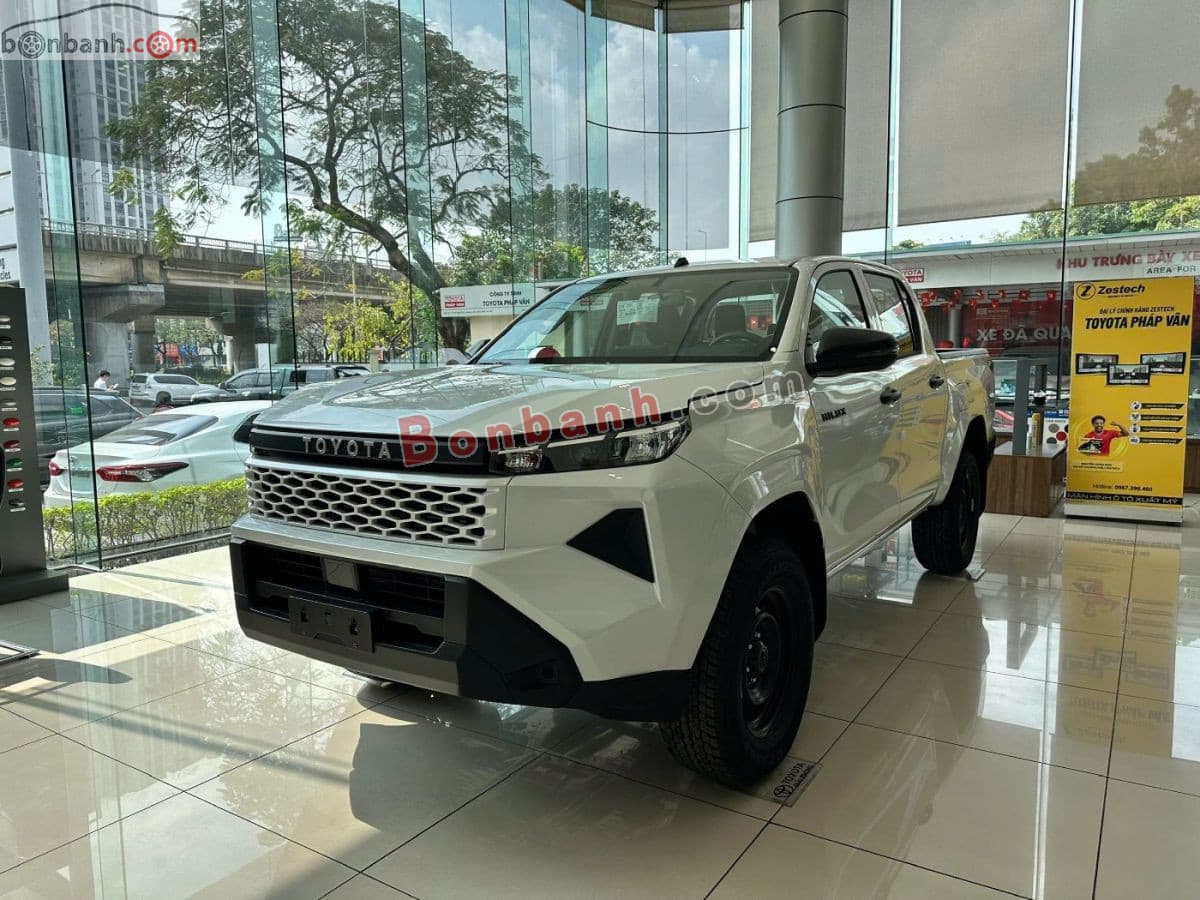 2026 Toyota Hilux Standard 2.8L 4x2 MT