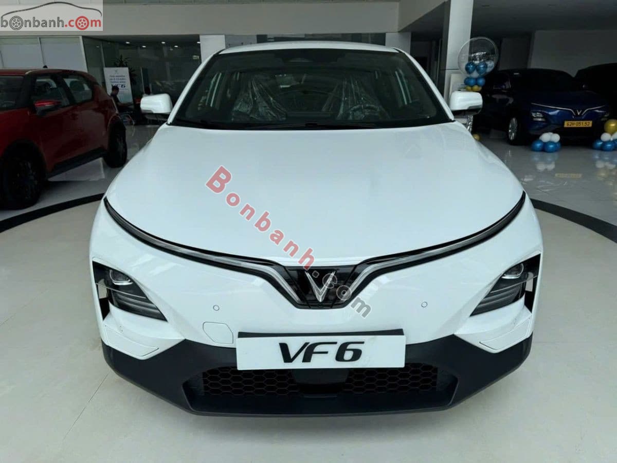 2026 VinFast VF6 Eco