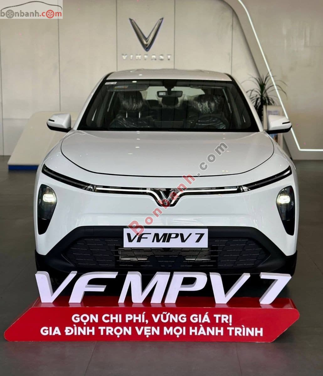 2026 VinFast VF MPV 7 AT