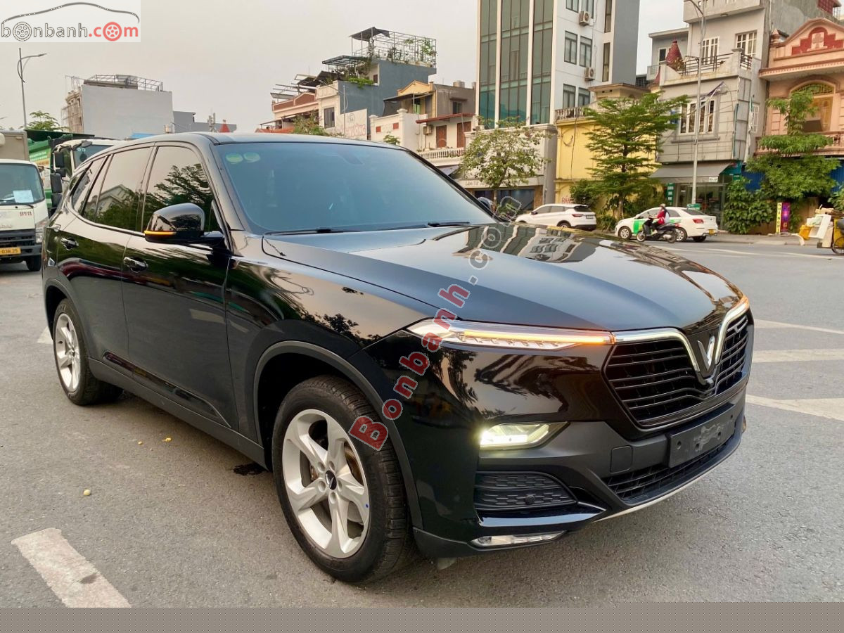 2022 VinFast Lux SA 2.0 Tiêu chuẩn