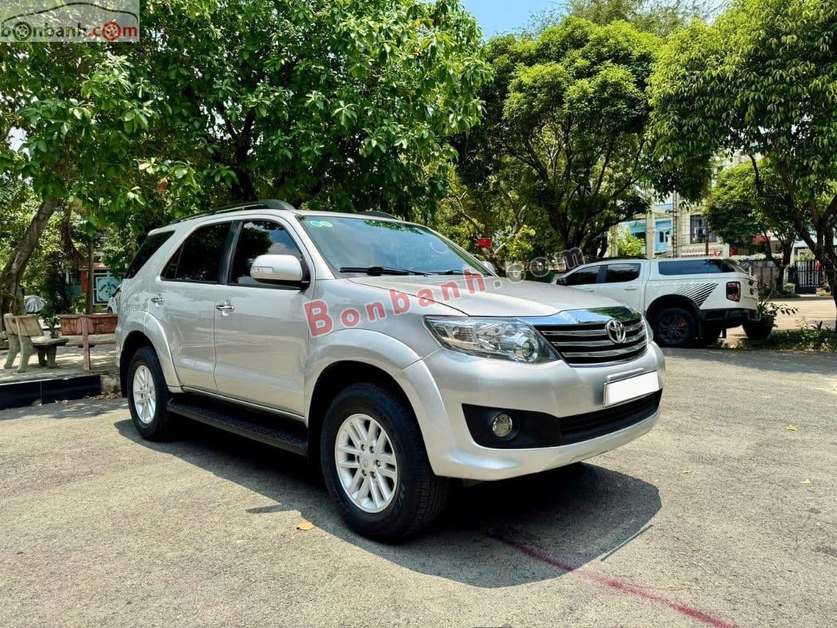 2015 Toyota Fortuner 2.7V 4x2 AT