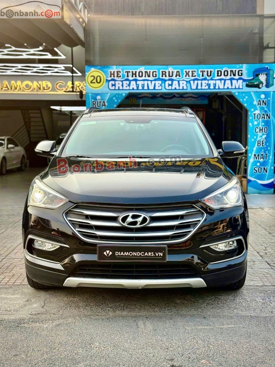 2017 Hyundai SantaFe 2.2L 4WD - Image 1