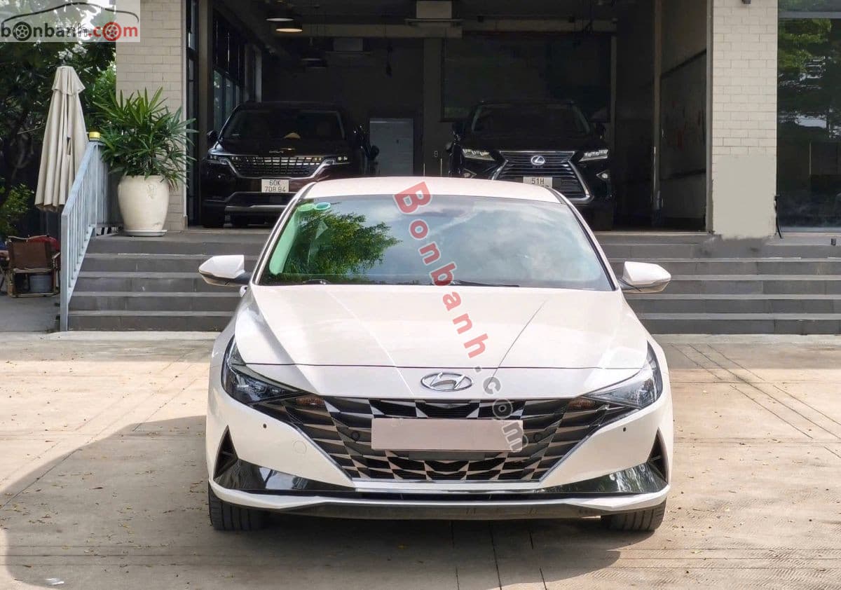 2024 Hyundai Elantra 2.0 AT Cao cấp