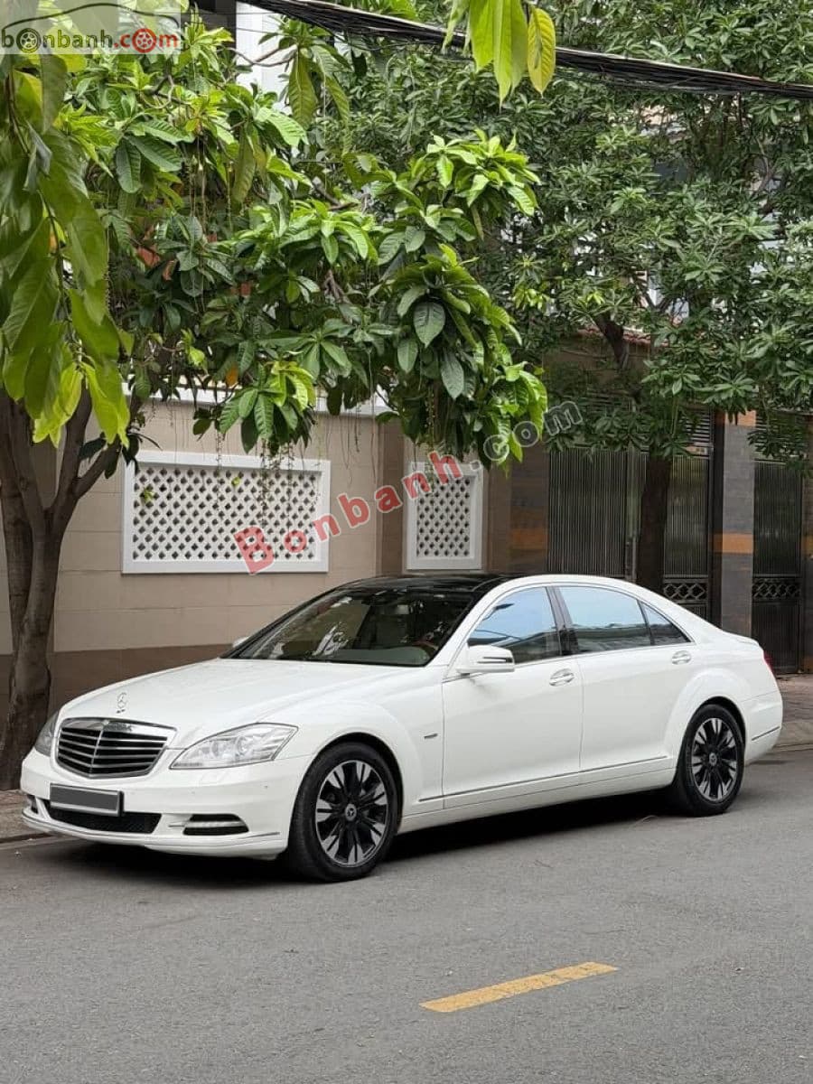 2010 Mercedes-Benz S class S400 Hybrid - Image 1
