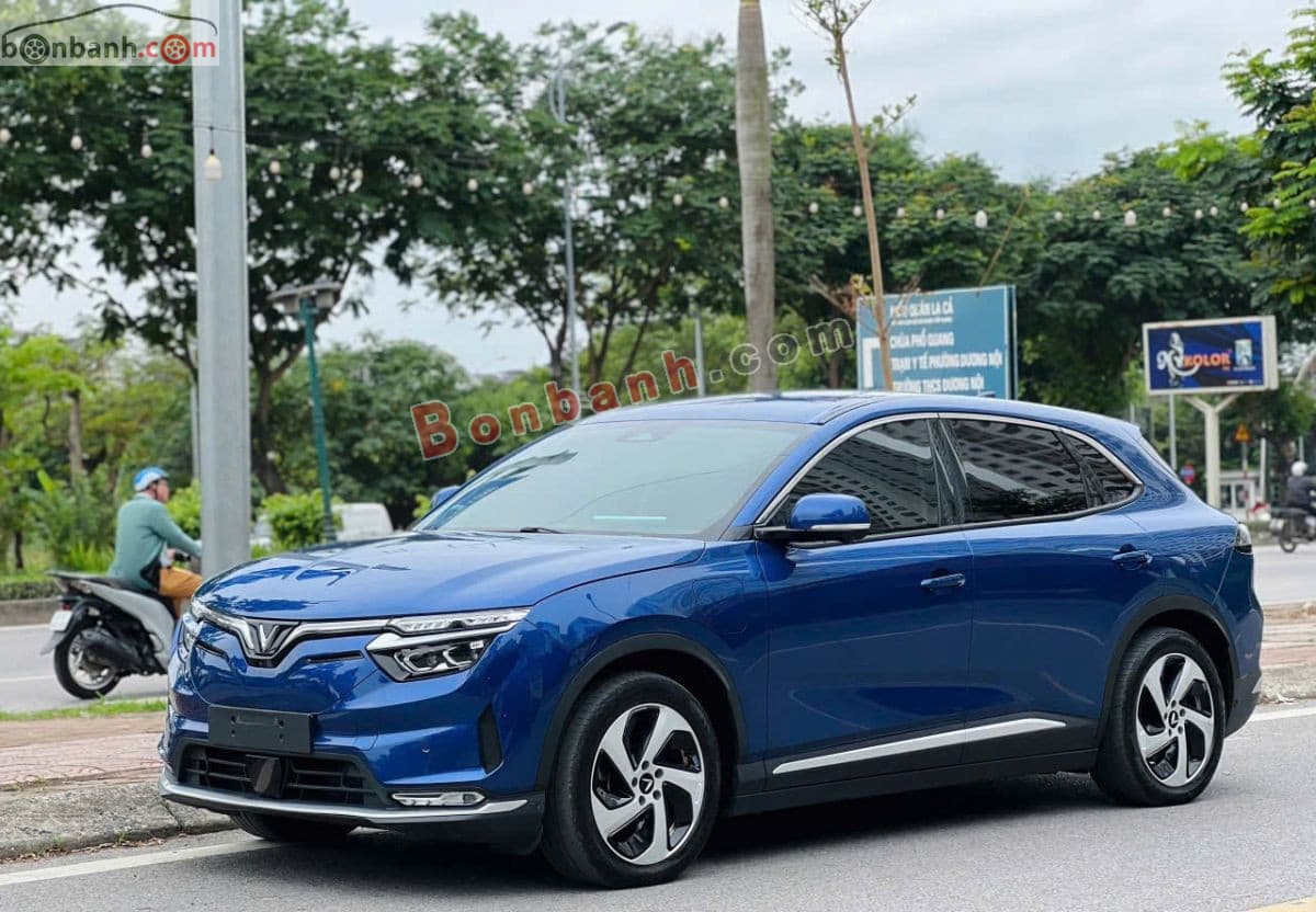 2023 VinFast VF8 Eco AWD