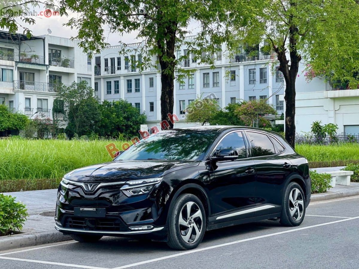 2023 VinFast VF8 Eco AWD