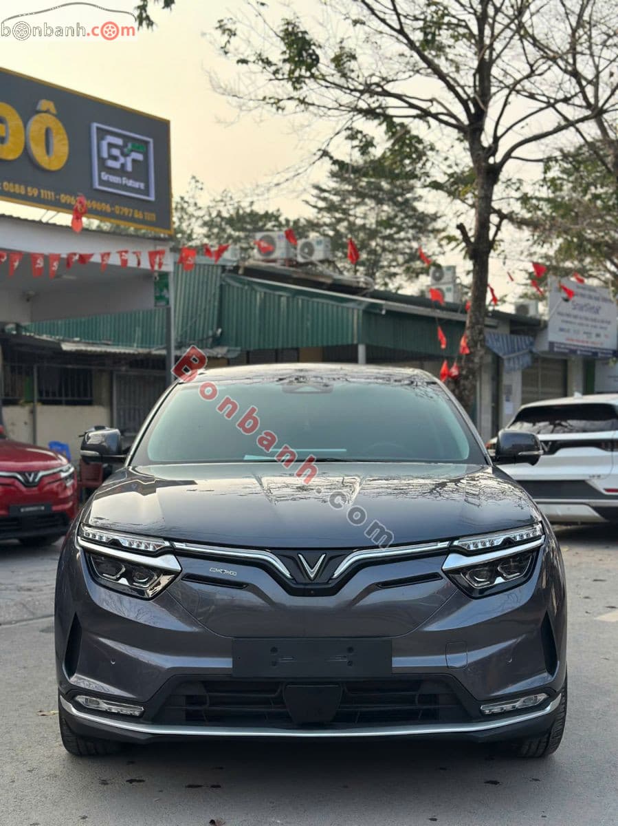 2023 VinFast VF8 Eco AWD