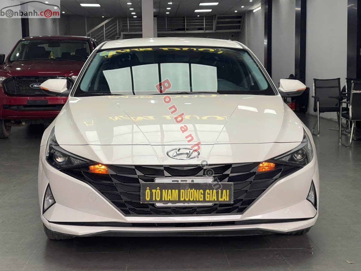 2022 Hyundai Elantra 1.6 AT Tiêu chuẩn