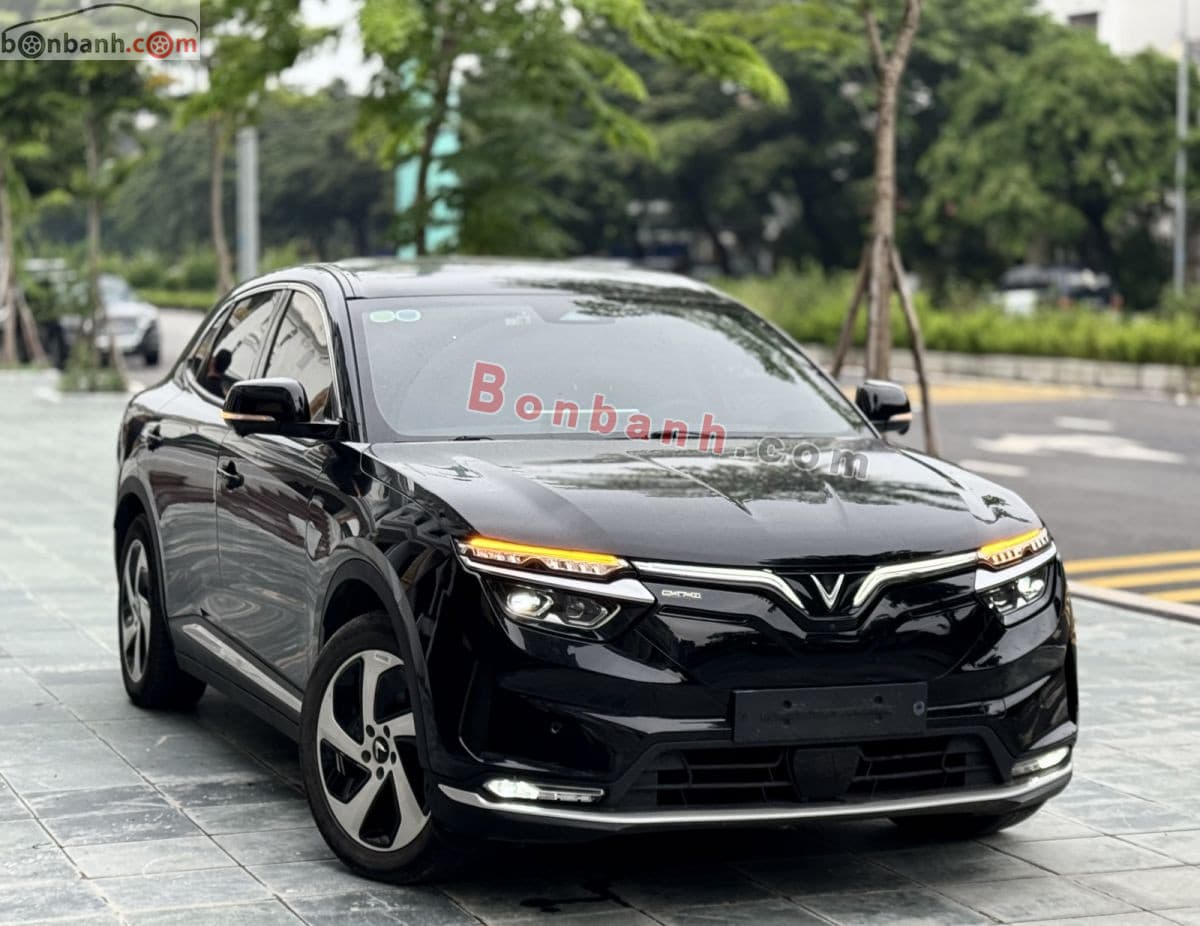 2024 VinFast VF8 Eco AWD