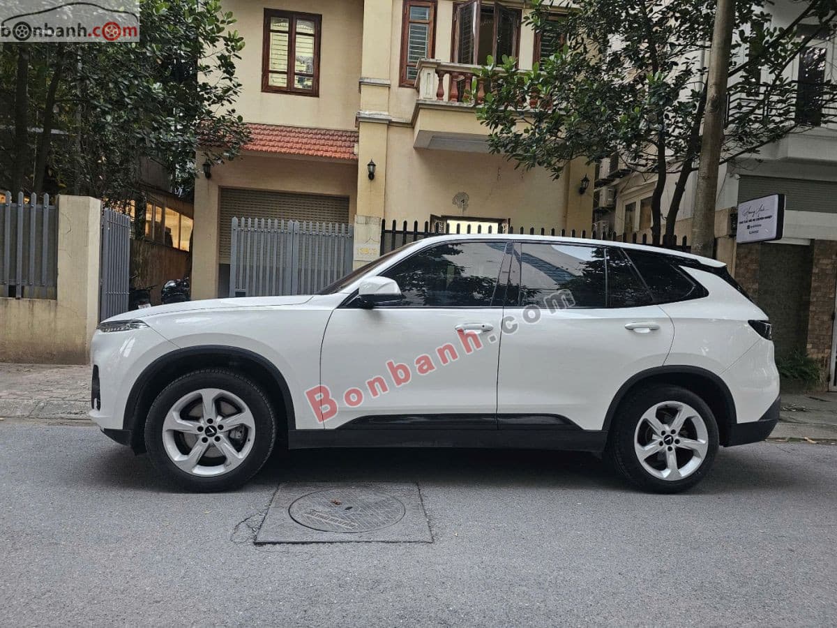 2021 VinFast Lux SA 2.0 Base 2.0 AT