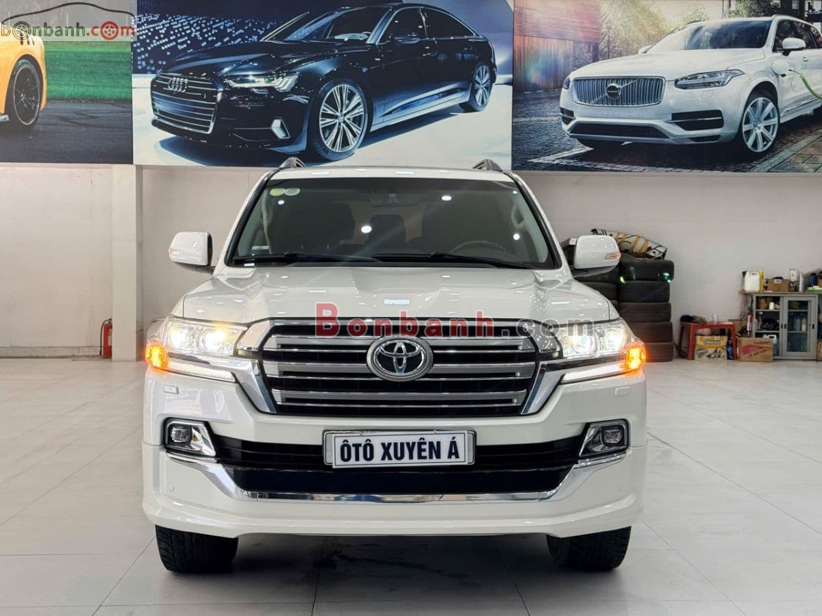2017 Toyota Land Cruiser VX 4.6 V8