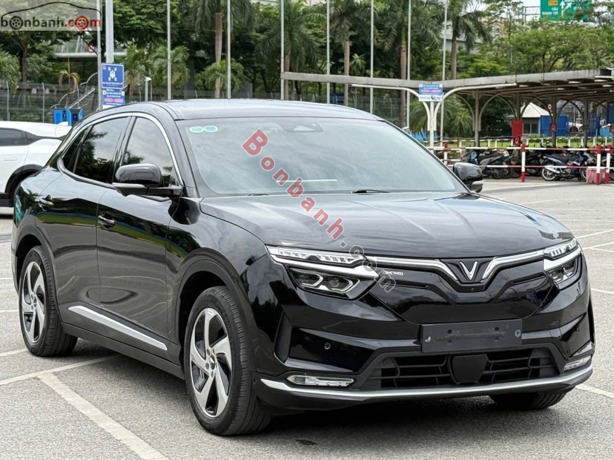 2024 VinFast VF8 Eco AWD
