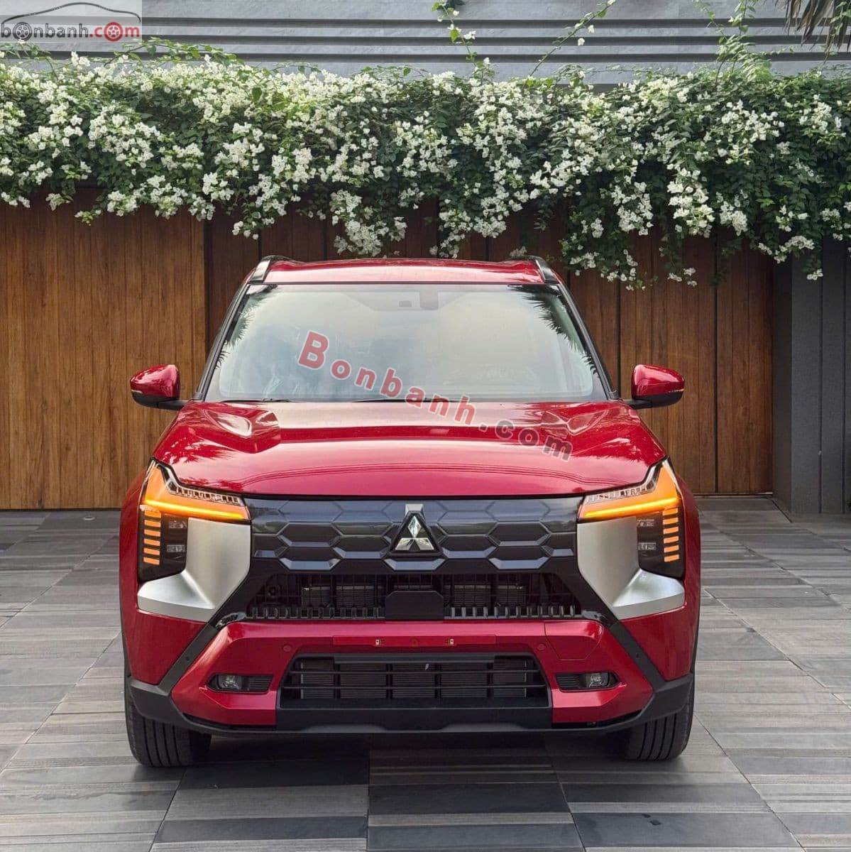 2026 Mitsubishi Destinator Premium