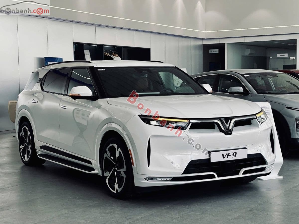 2025 VinFast VF9 Plus 7S